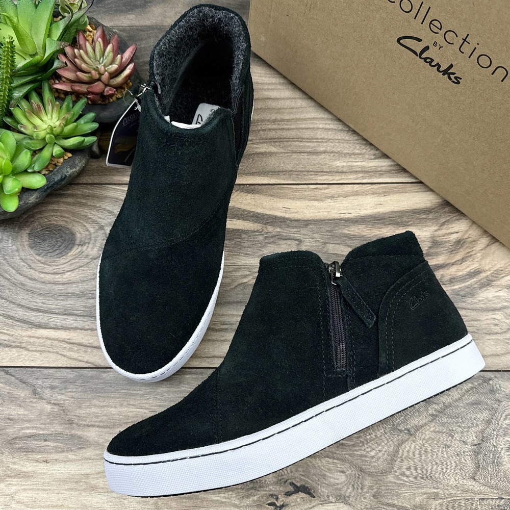 NIB Clarks Pawley Joy 9M Black Suede Slip On Comfort Sneakers Mid Top